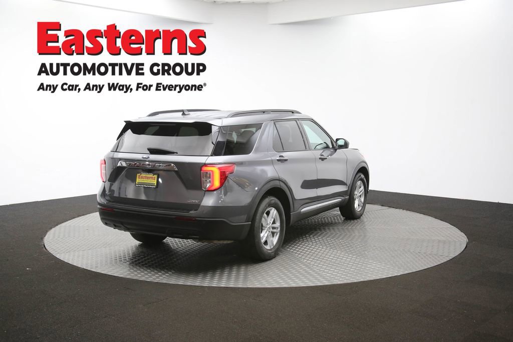 Used 2022 Ford Explorer XLT image 39