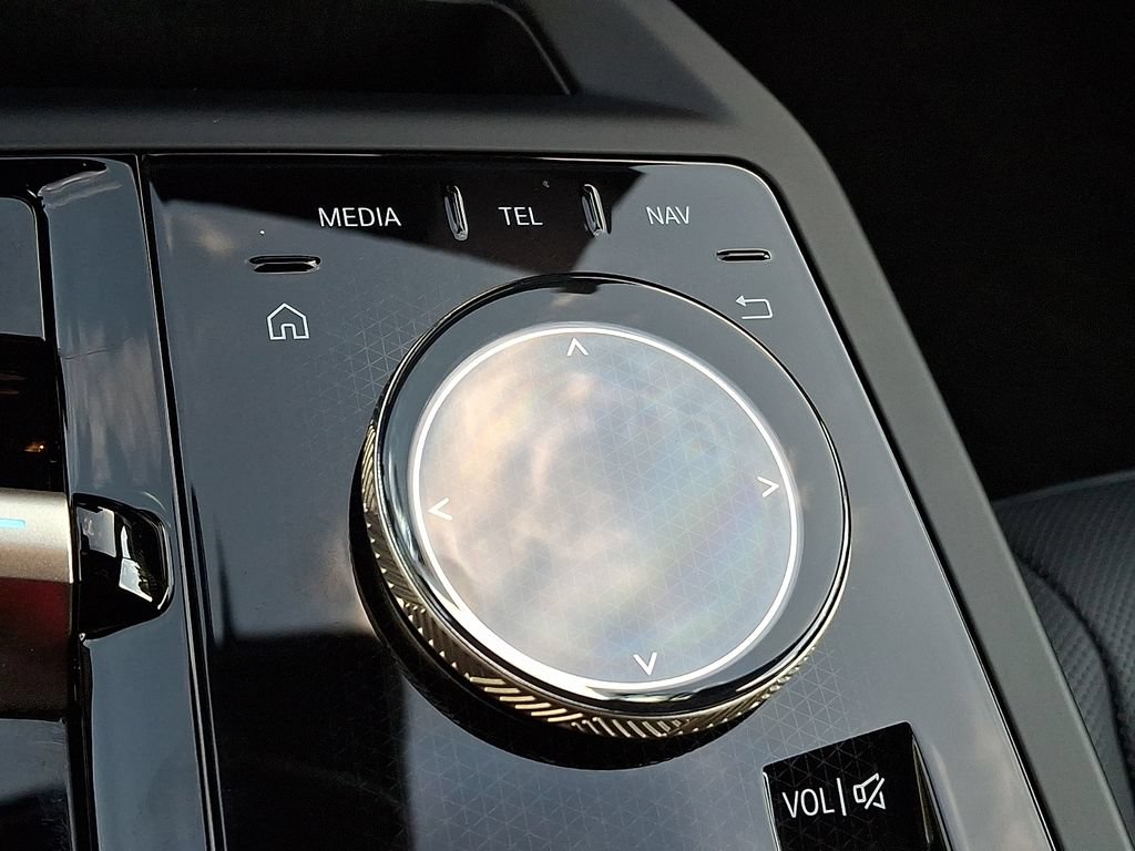 Used 2023 BMW iX M60 AWD/4WD image 19