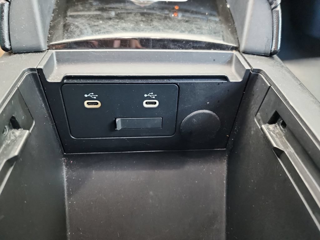 Used 2024 MAZDA MAZDA3 s FWD image 32