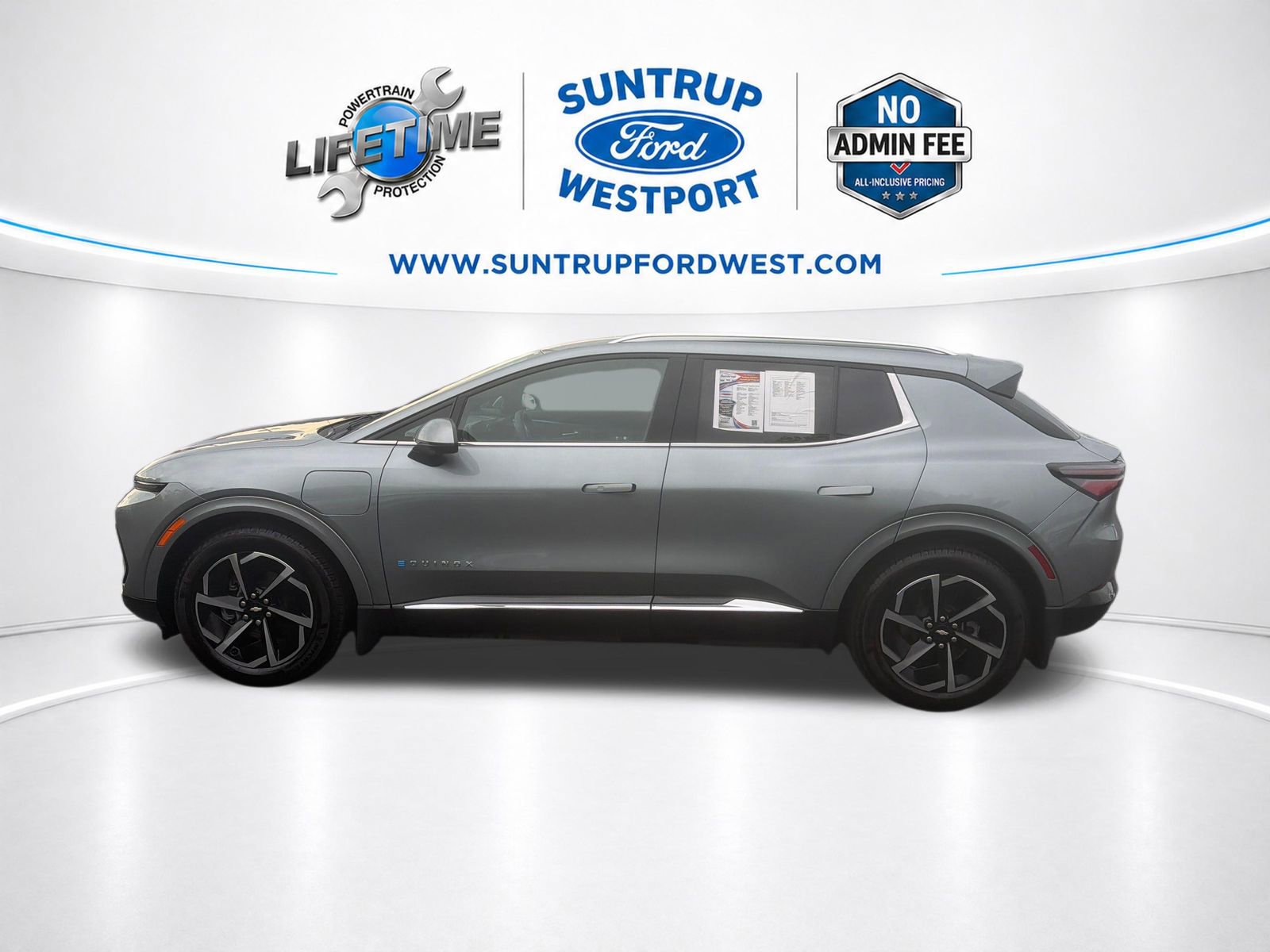 Used 2024 Chevrolet Equinox EV LT w/ LPO, Active Package FWD image 8