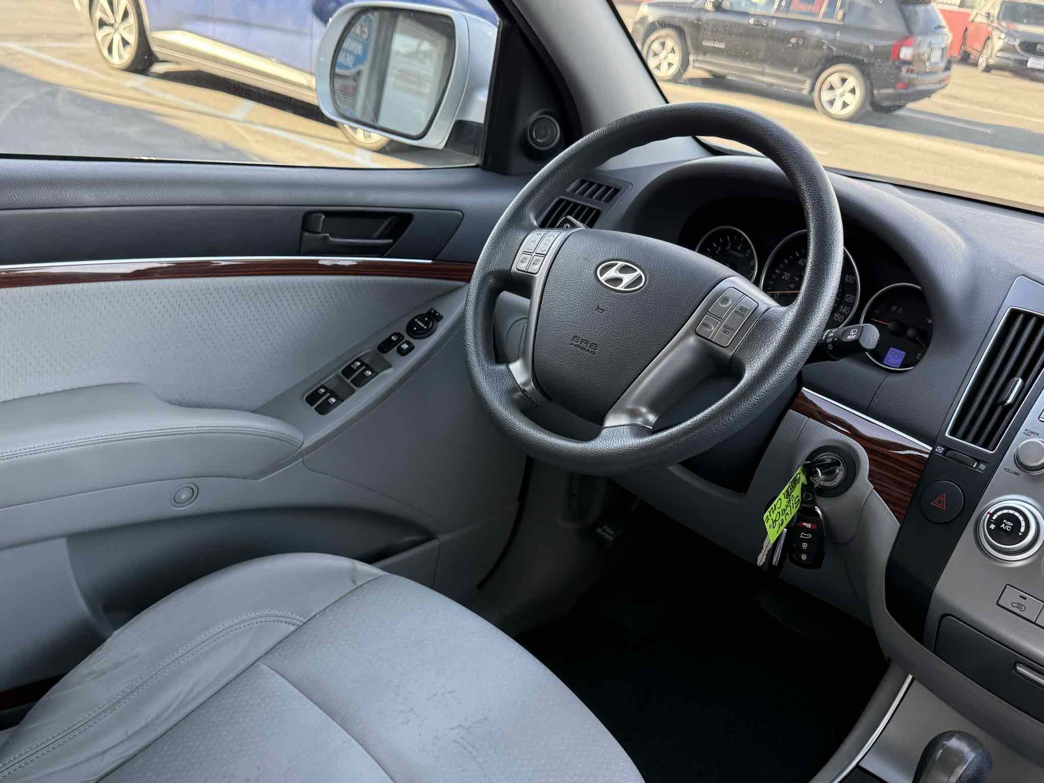 Used 2009 Hyundai Veracruz GLS image 50