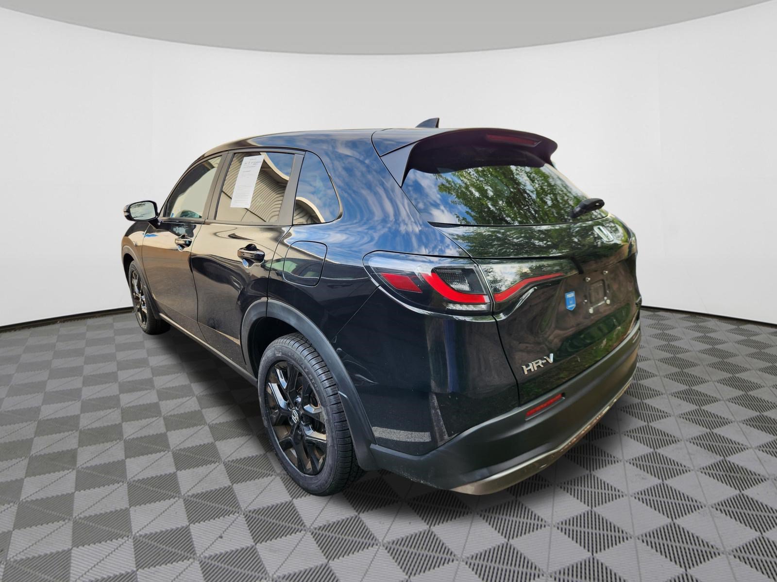 Certified 2024 Honda HR-V Sport image 3