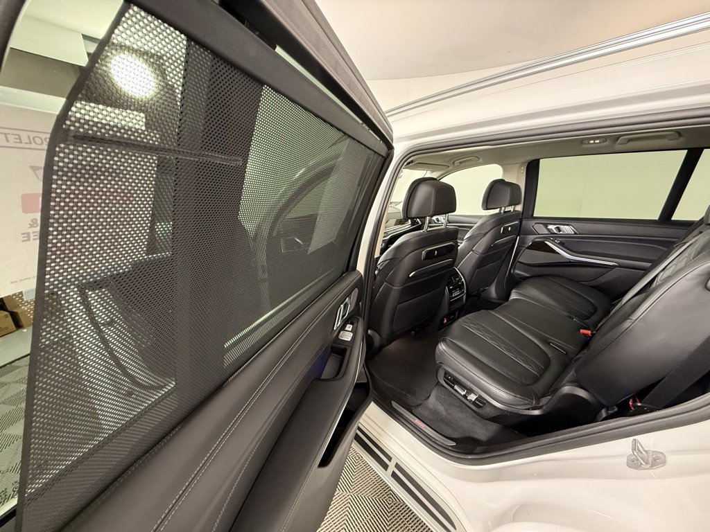 Used 2025 BMW X7 xDrive40i image 39