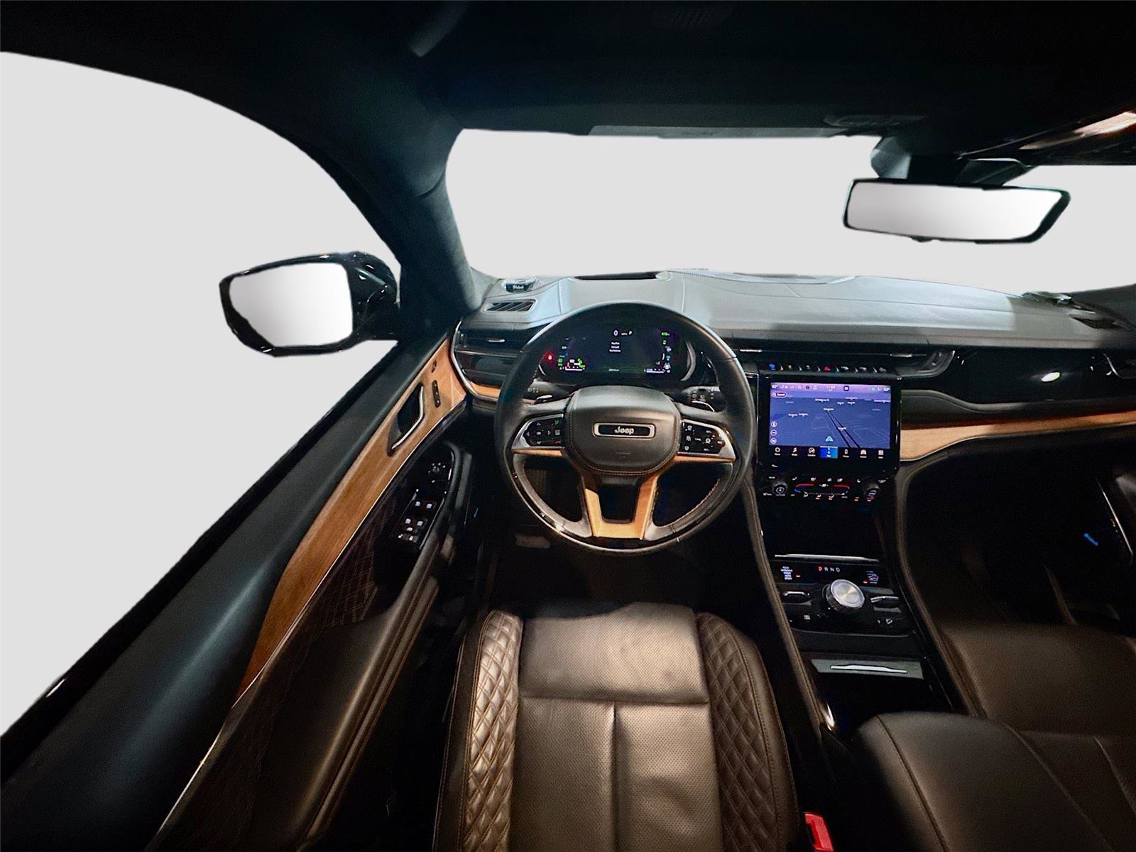 Used 2022 Jeep Grand Cherokee Summit image 3