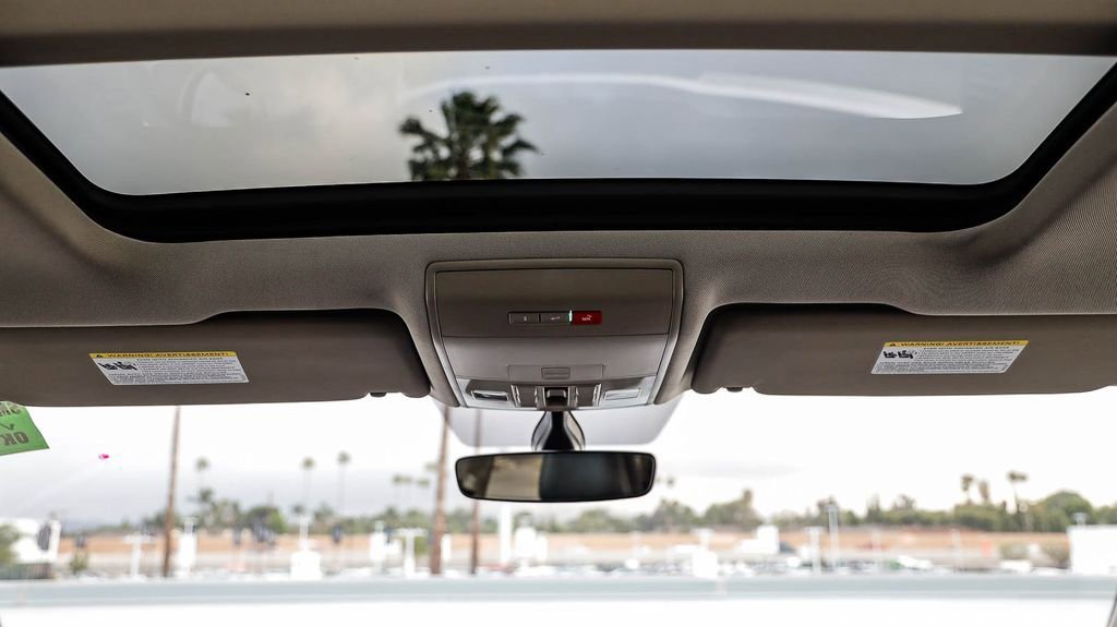 Used 2021 Volkswagen Atlas SE w/ Panoramic Sunroof Package image 19