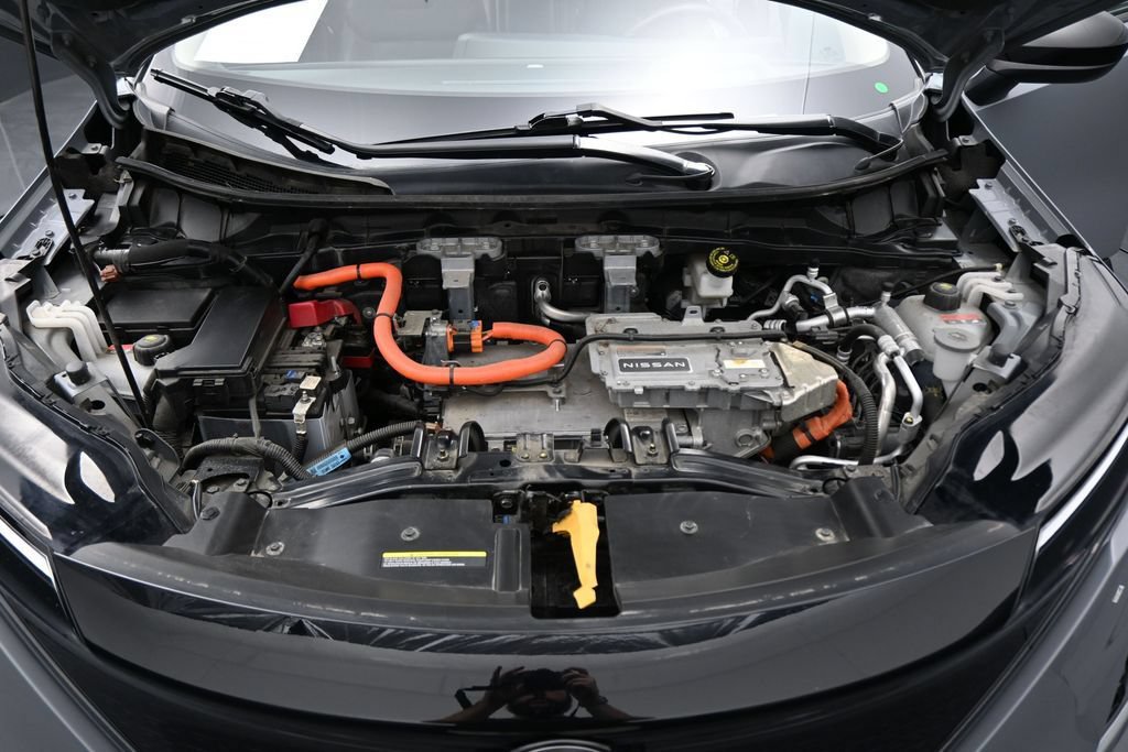 Used 2023 Nissan Ariya FWD image 29