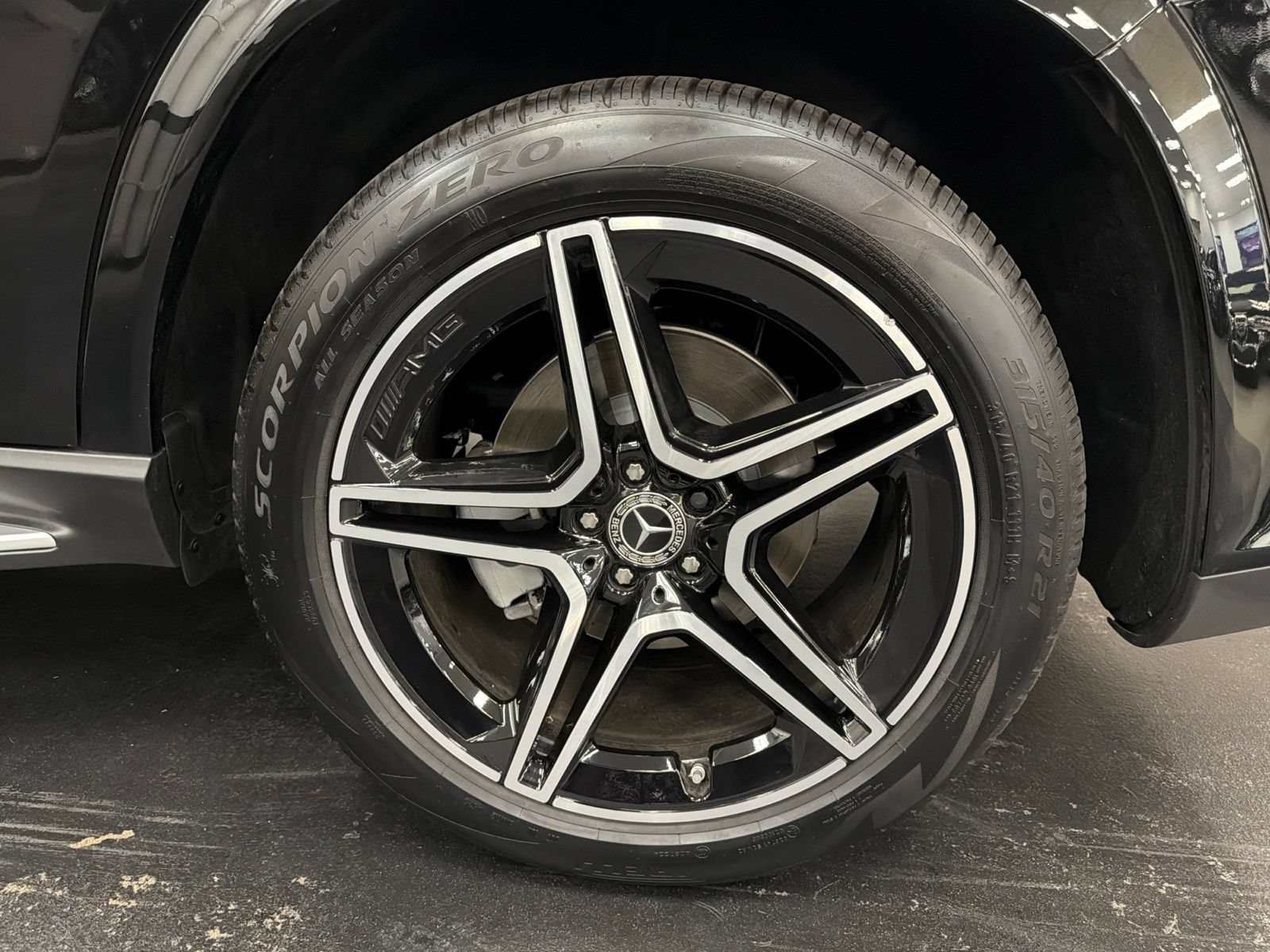 Used 2026 Mercedes-Benz GLS 450 4MATIC image 18
