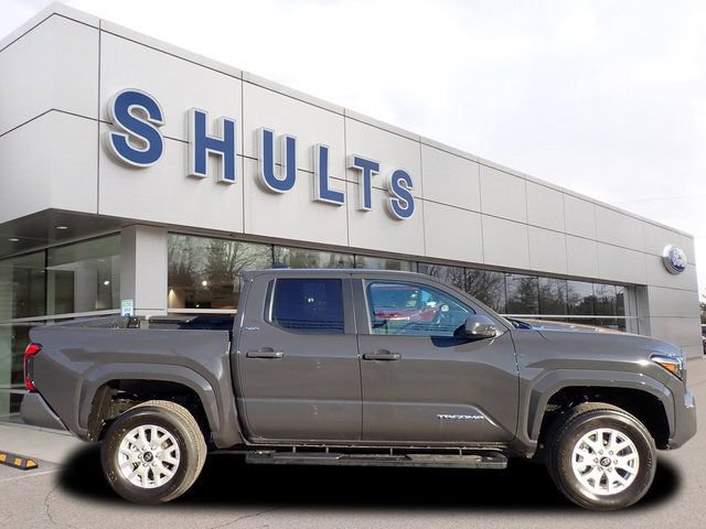 Used 2026 Toyota Tacoma SR5 image 4