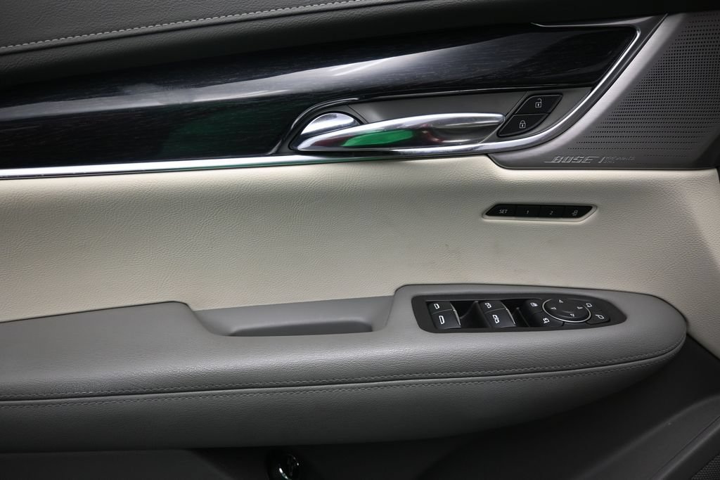 Used 2021 Cadillac XT6 Premium Luxury AWD/4WD image 22