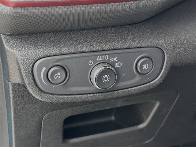 Used 2021 Chevrolet TrailBlazer RS w/ Technology Package image 10