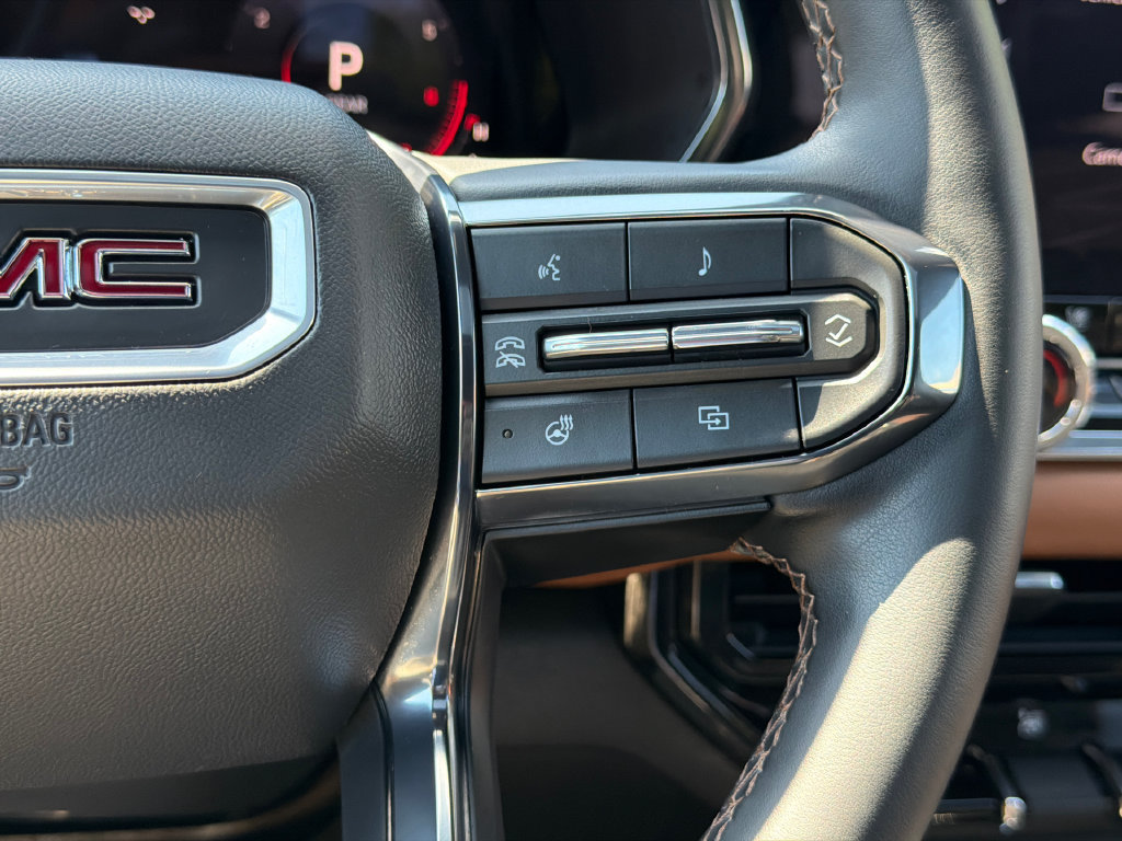 Used 2024 GMC Canyon AT4 w/ AT4 Premium Package AWD/4WD image 22
