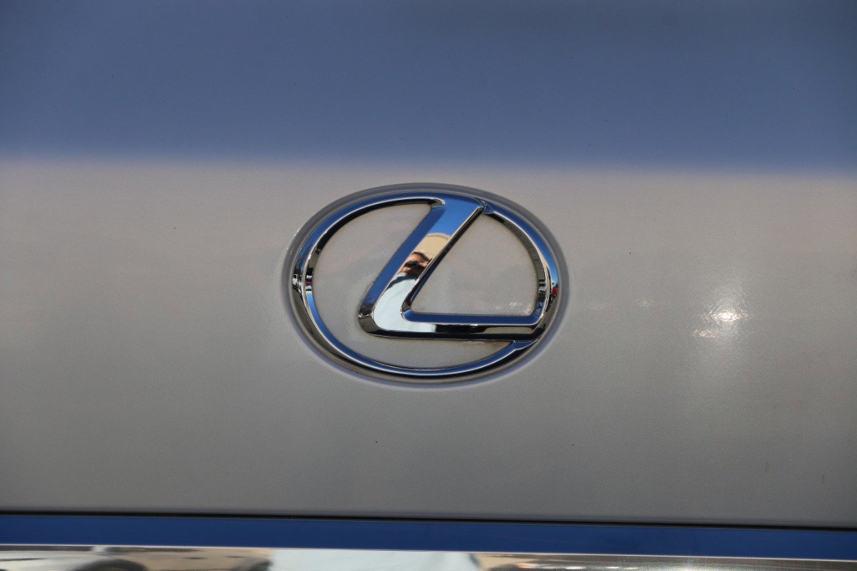 Used 2018 Lexus LX 570 4WD image 5