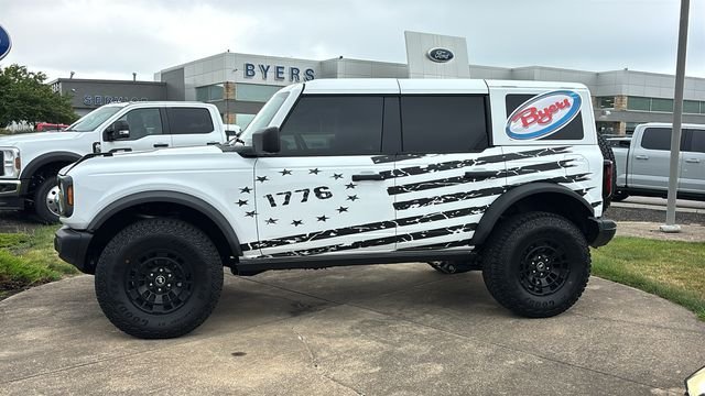 New 2026 Ford Bronco Badlands AWD/4WD image 3