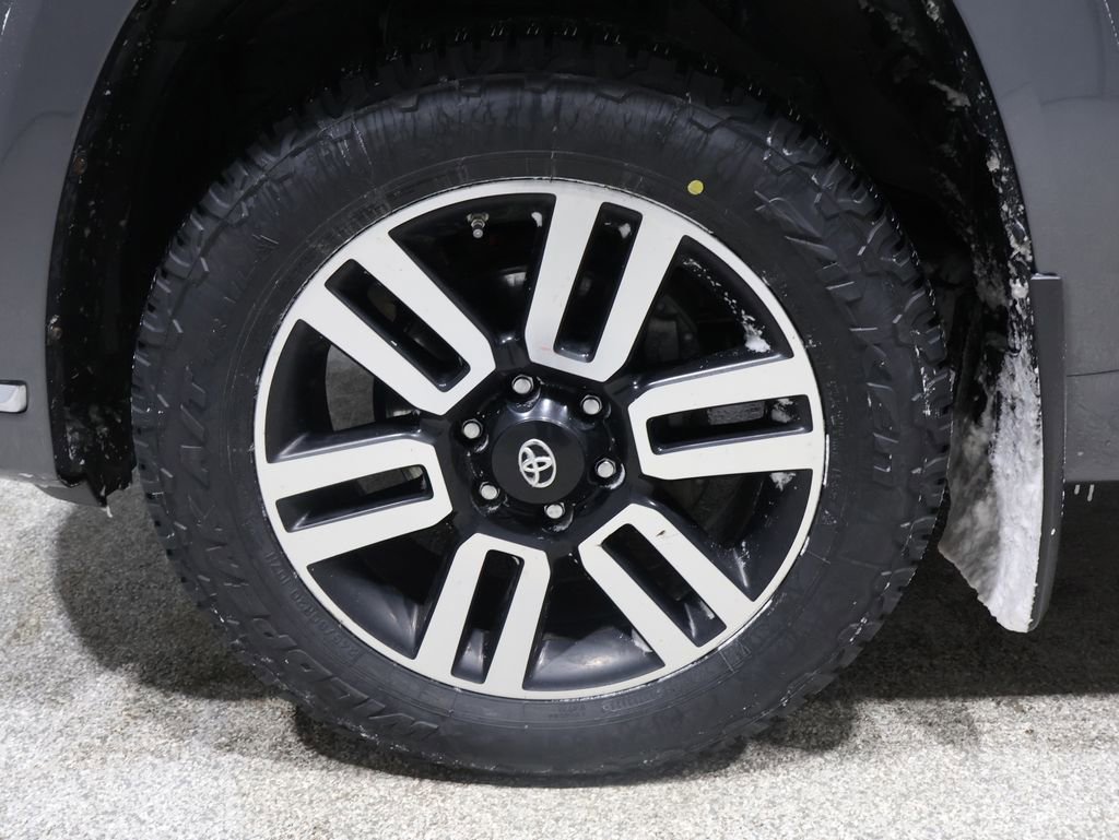 Used 2021 Toyota 4Runner Limited image 20