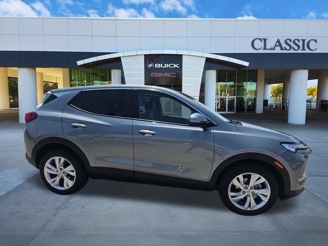Used 2025 Buick Encore GX Preferred FWD image 9
