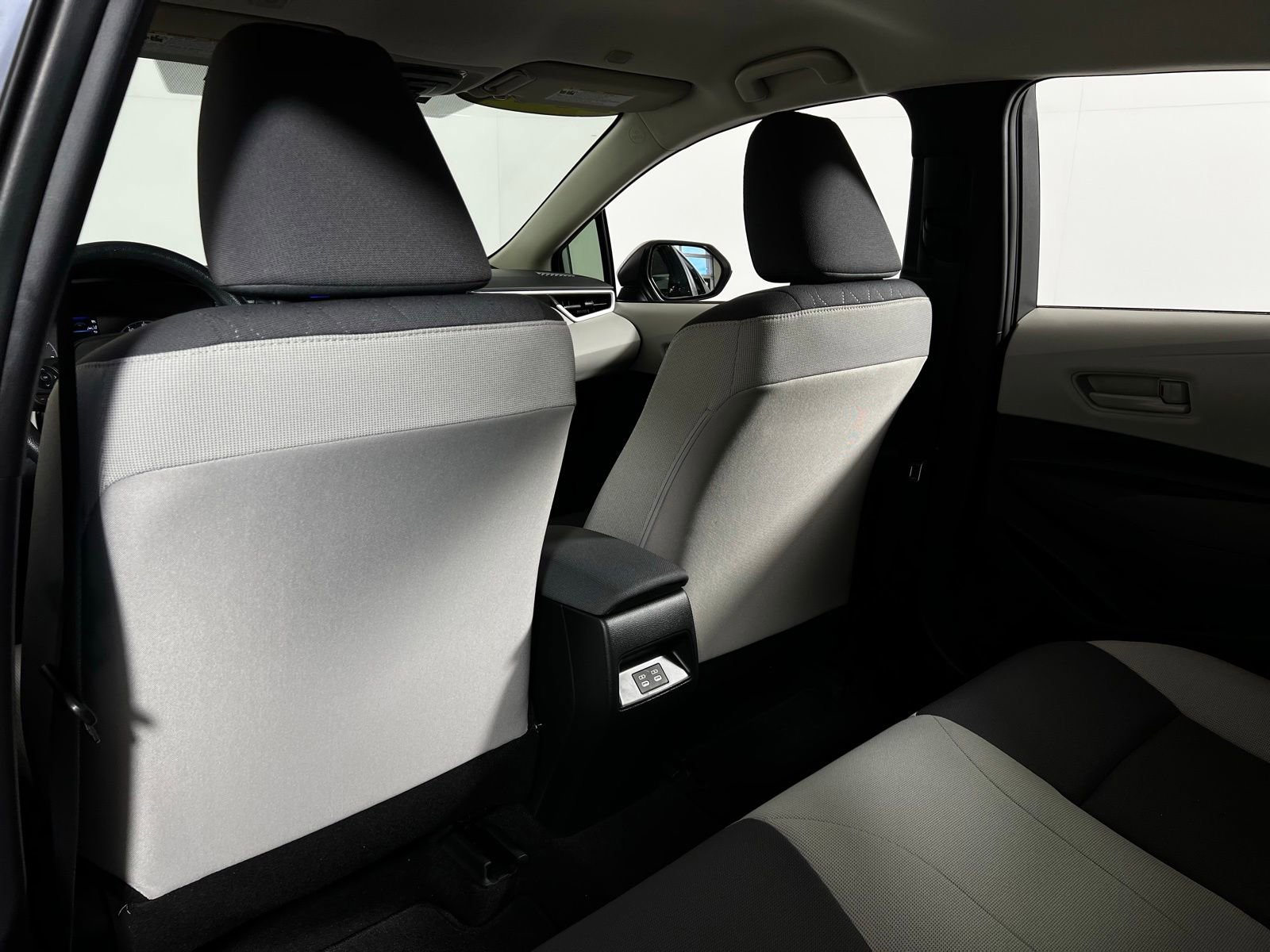 Certified 2025 Toyota Corolla LE FWD image 19
