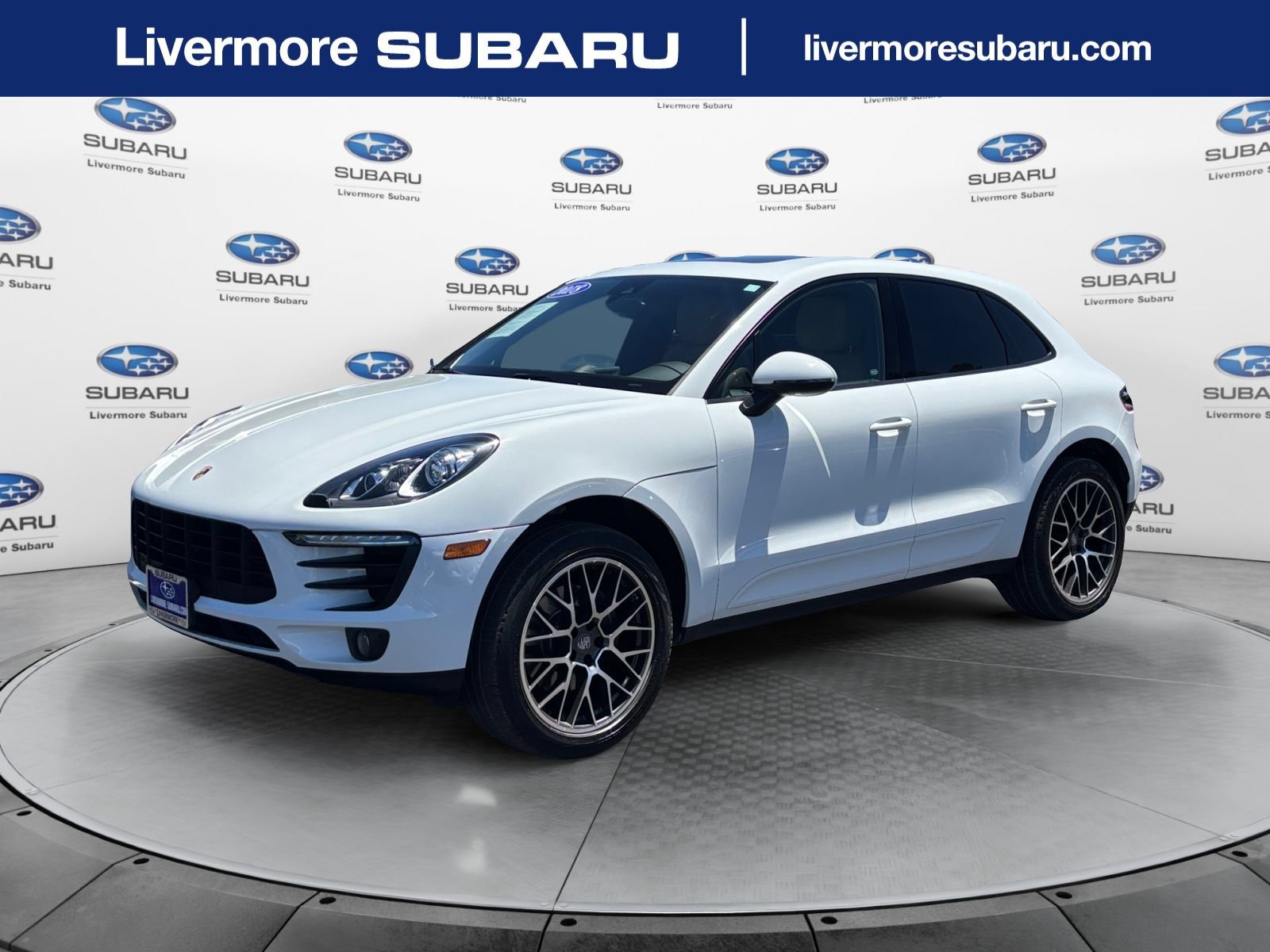 Used 2018 Porsche Macan AWD/4WD video 1
