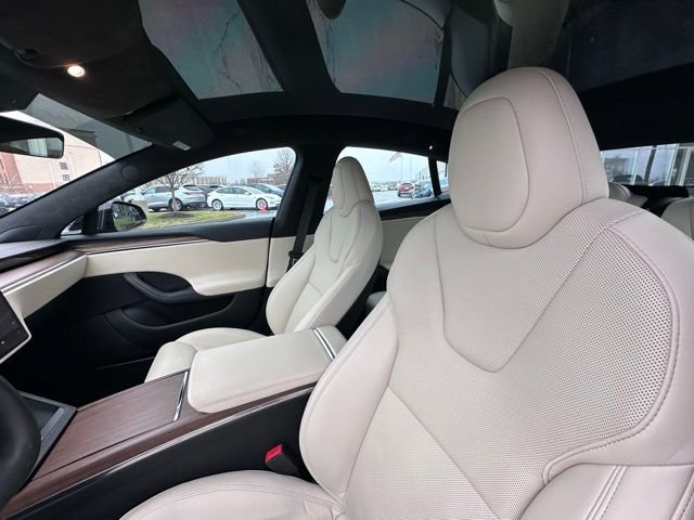 Used 2022 Tesla Model S image 17