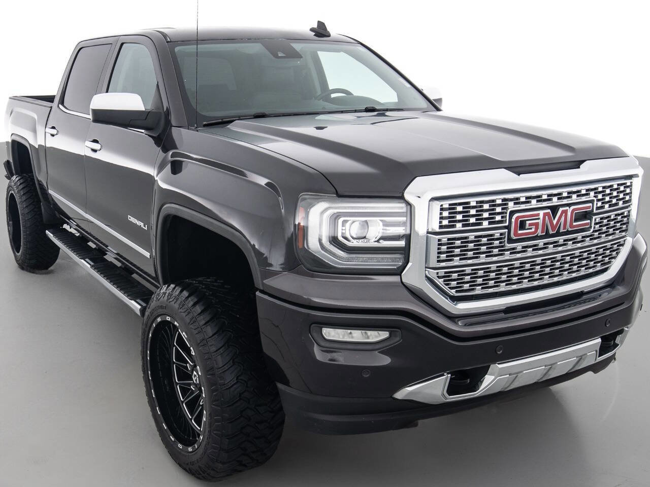 Used 2016 GMC Sierra 1500 Denali w/ Enhanced Driver Alert Package image 1