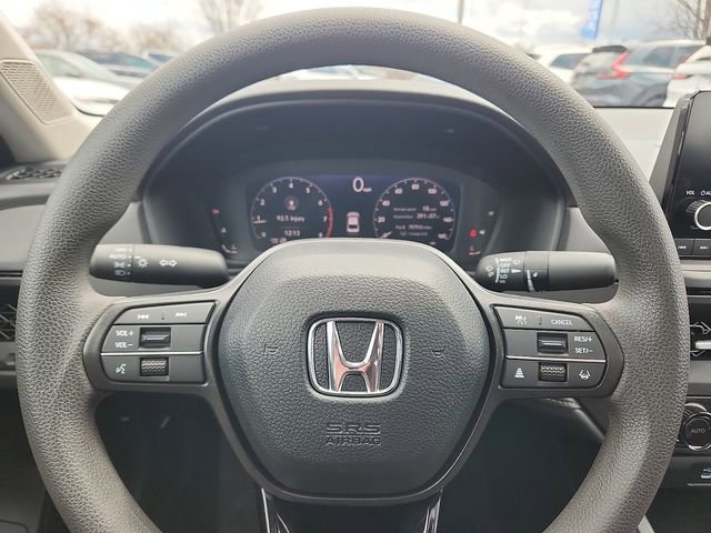 Used 2025 Honda Accord SE image 19