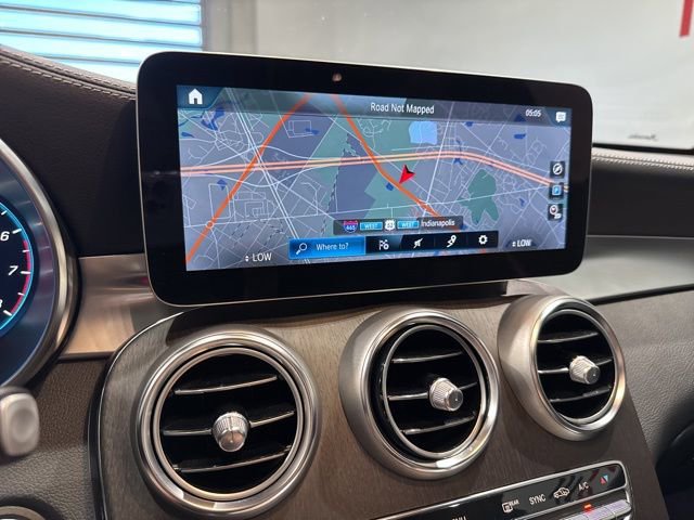 Used 2022 Mercedes-Benz GLC 300 4MATIC w/ AMG Line image 16