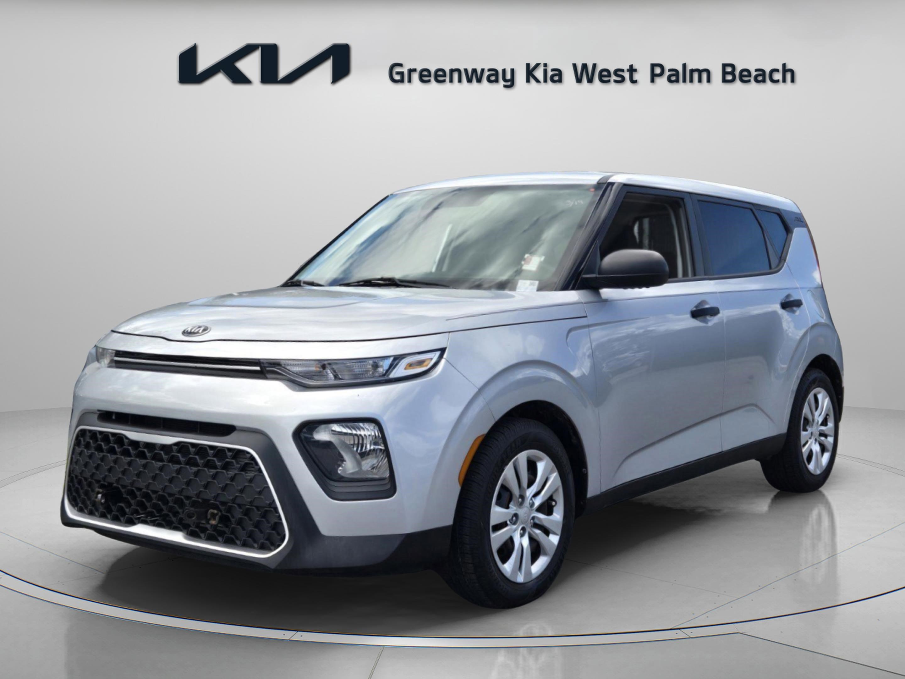 Used 2021 Kia Soul LX image 3