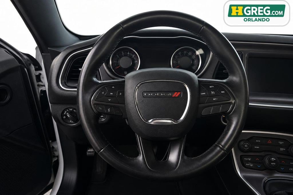 Used 2018 Dodge Challenger SXT RWD image 13