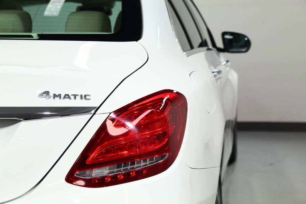 Used 2017 Mercedes-Benz C 300 4MATIC Sedan image 13