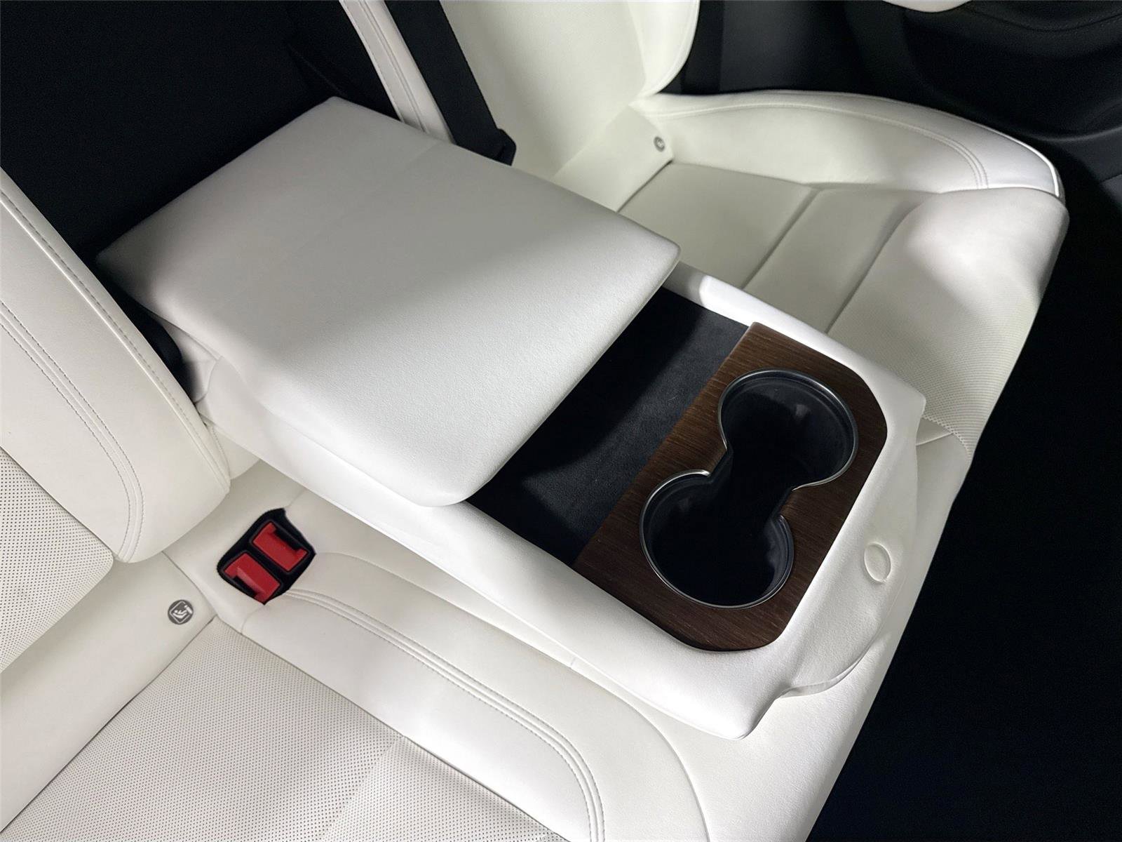 Used 2022 Tesla Model S image 37