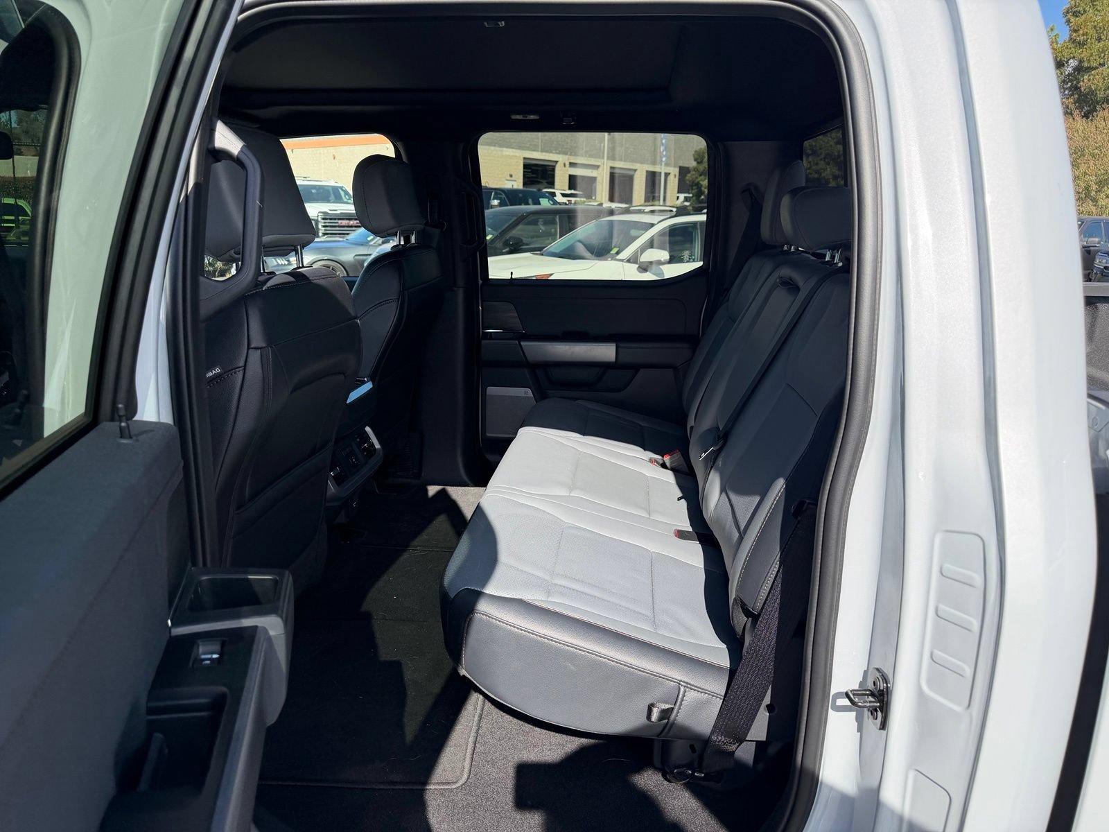 Used 2025 Ford F150 Lightning Lariat AWD/4WD image 12