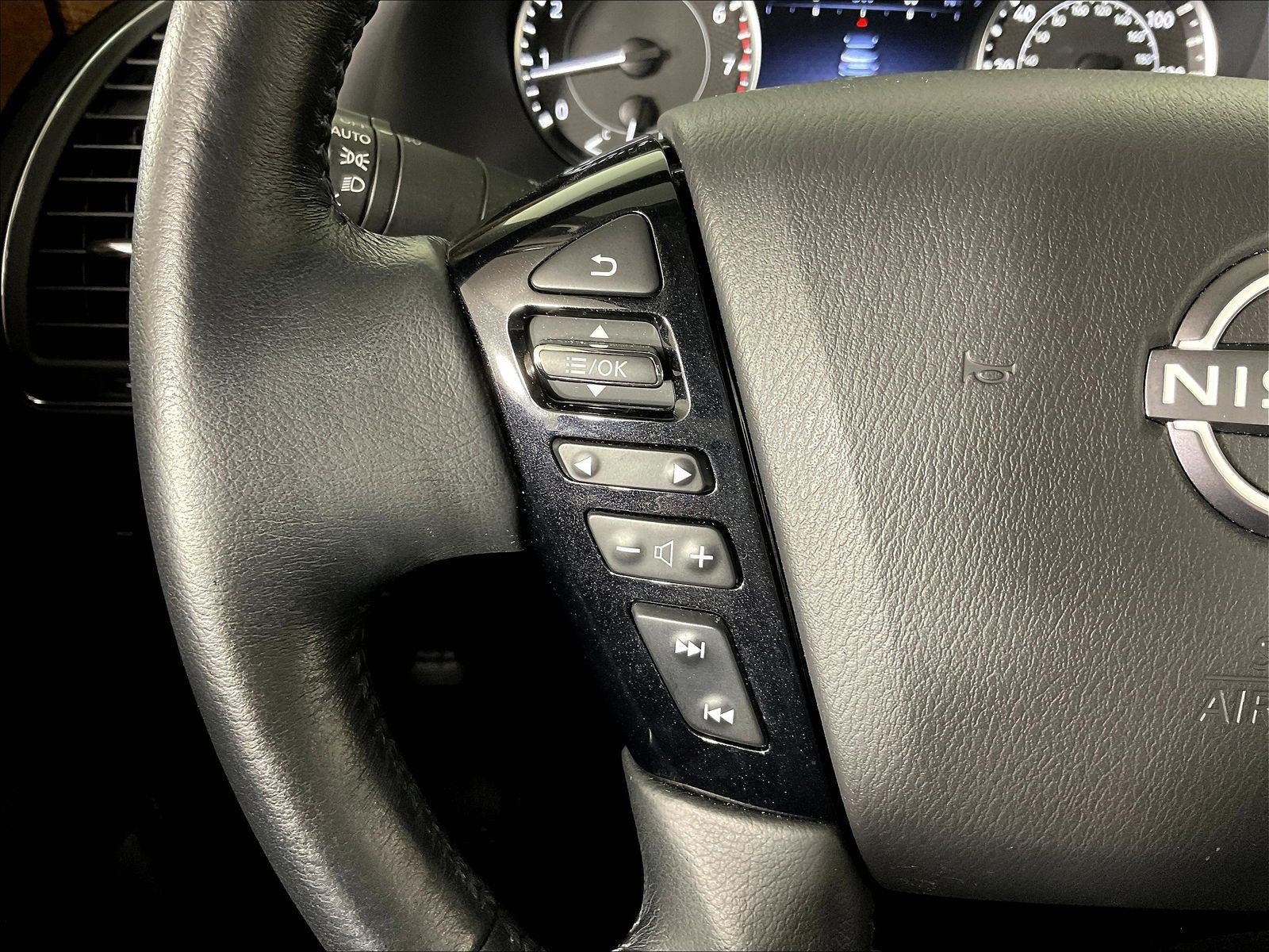 Used 2023 Nissan Armada SL w/ Cargo Package AWD/4WD image 11