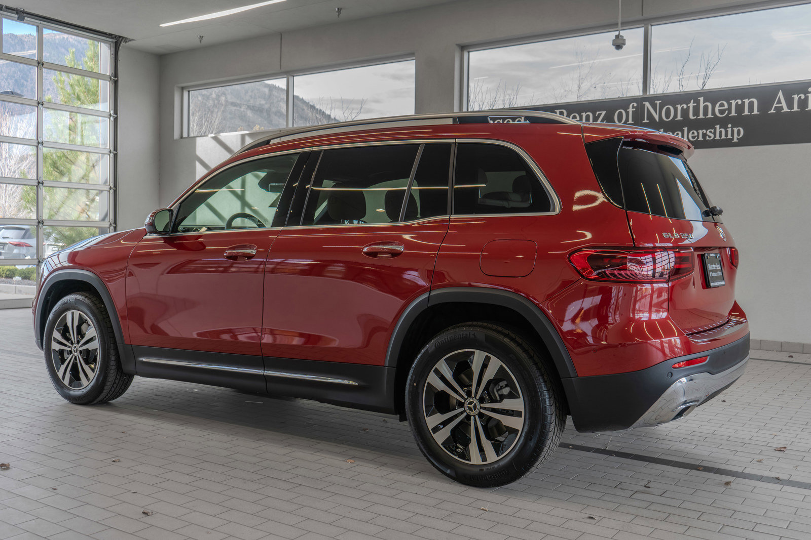 New 2026 Mercedes-Benz GLB 250 4MATIC image 13