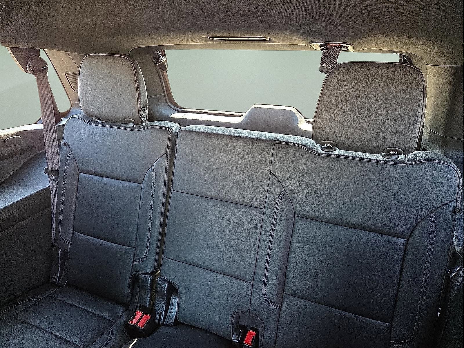 Used 2022 Chevrolet Tahoe Z71 w/ Luxury Package image 10