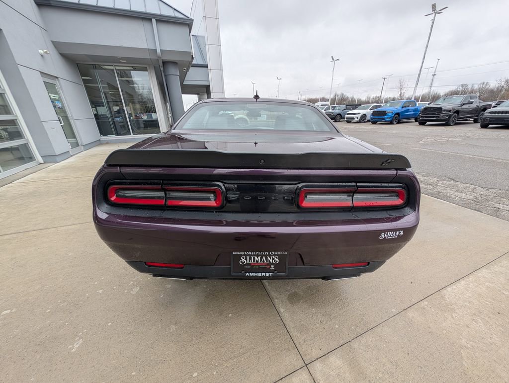 Used 2022 Dodge Challenger GT w/ Plus Package image 10