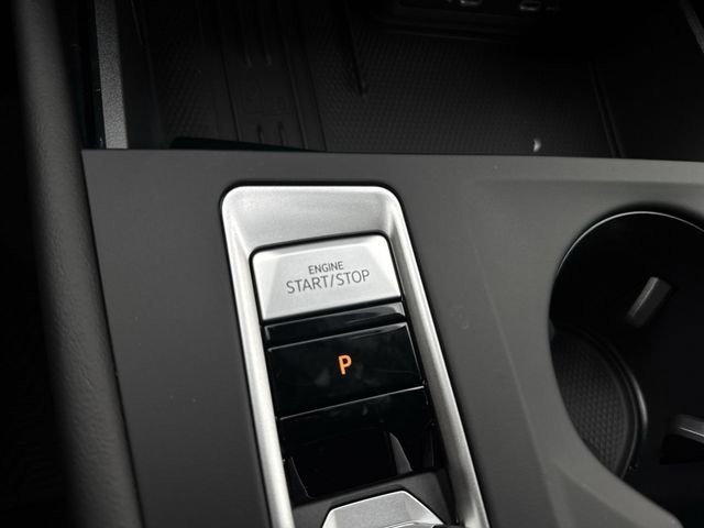 New 2026 Volkswagen Atlas SE image 17