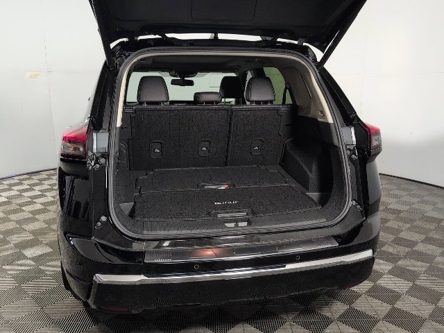 New 2026 Nissan Rogue Platinum image 6