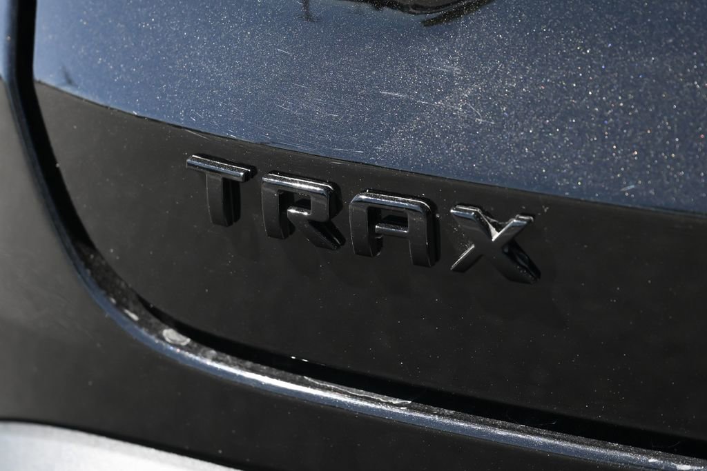 New 2026 Chevrolet Trax LT w/ LPO, Blackout Package FWD image 12