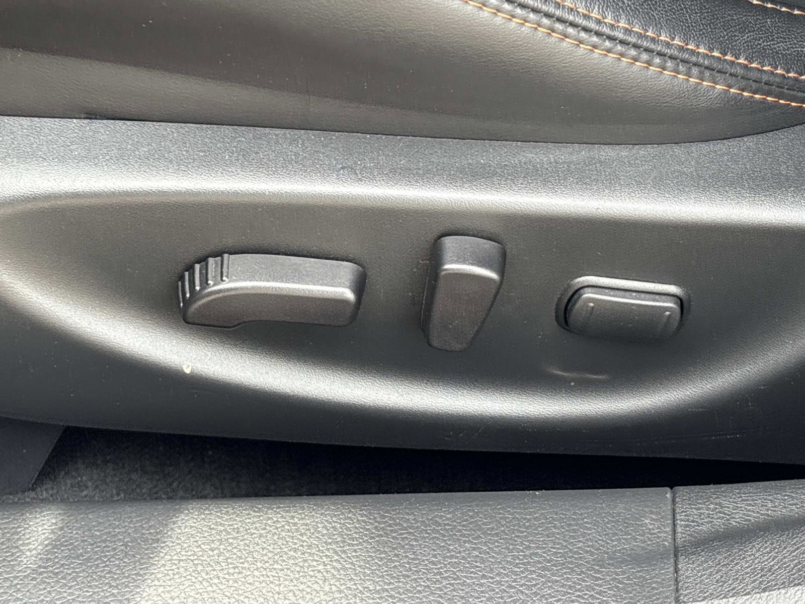 Used 2023 Nissan Maxima SR w/ Sport Mat Group FWD image 16