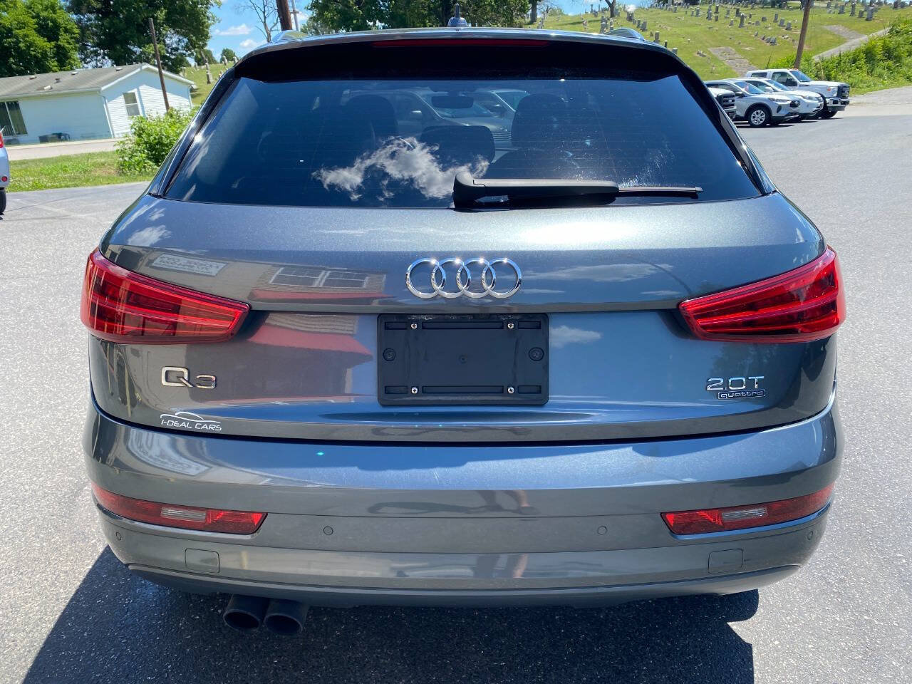 Used 2018 Audi Q3 2.0T Premium Plus w/ Premium Plus Package AWD/4WD image 4