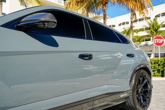 Used 2023 Lamborghini Urus Performante image 12