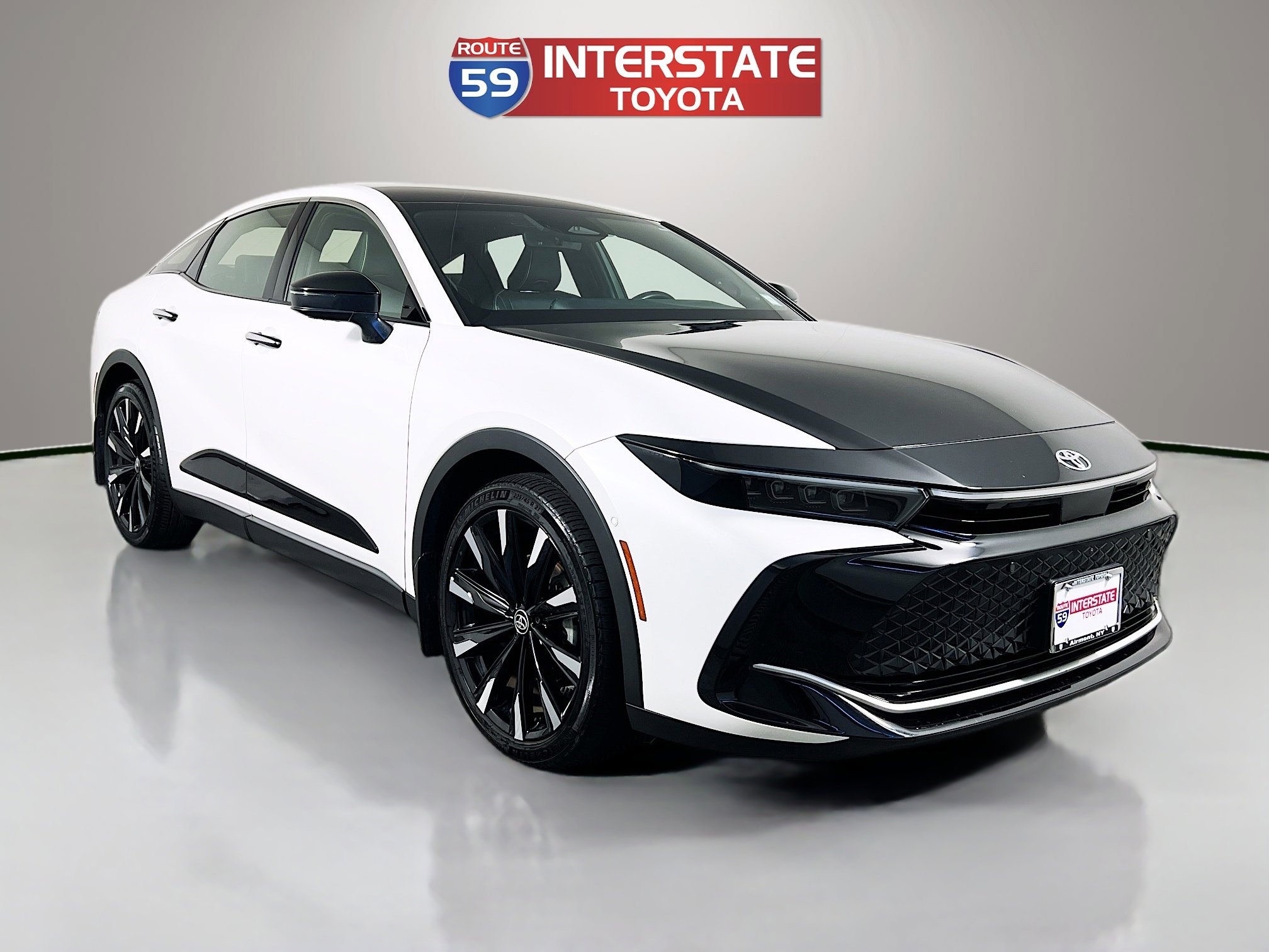 Used 2024 Toyota Crown Platinum