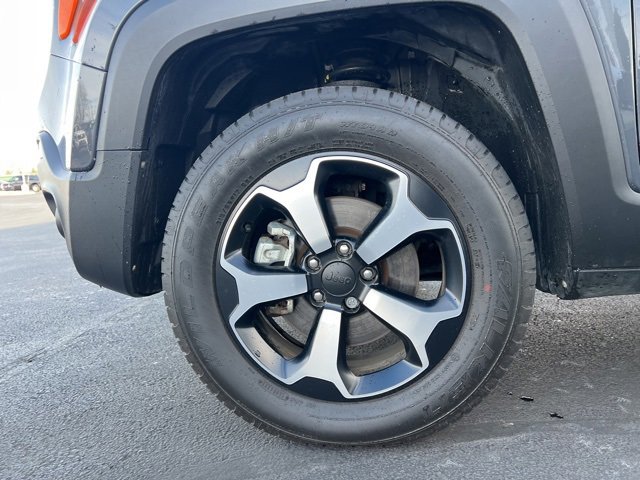 Used 2022 Jeep Renegade Trailhawk image 12