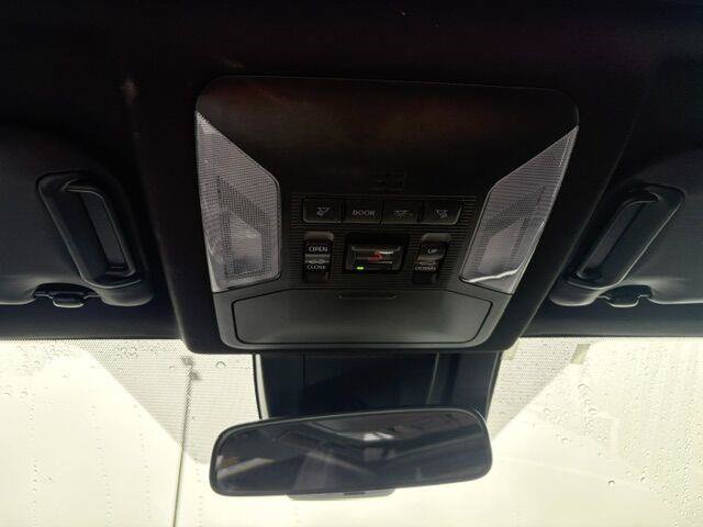 Used 2022 Toyota RAV4 SE w/ Weather & Moonroof Package AWD/4WD image 15