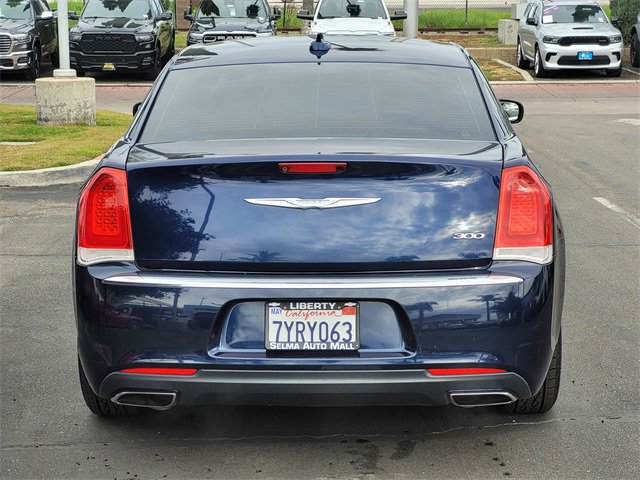 Used 2017 Chrysler 300 Limited image 6