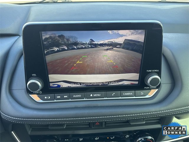 Used 2025 Nissan Rogue S image 18