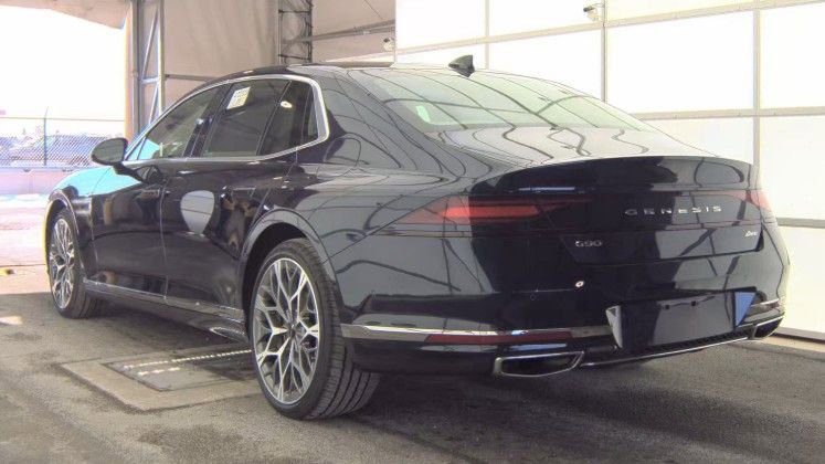 Used 2025 Genesis G90 3.5T image 3