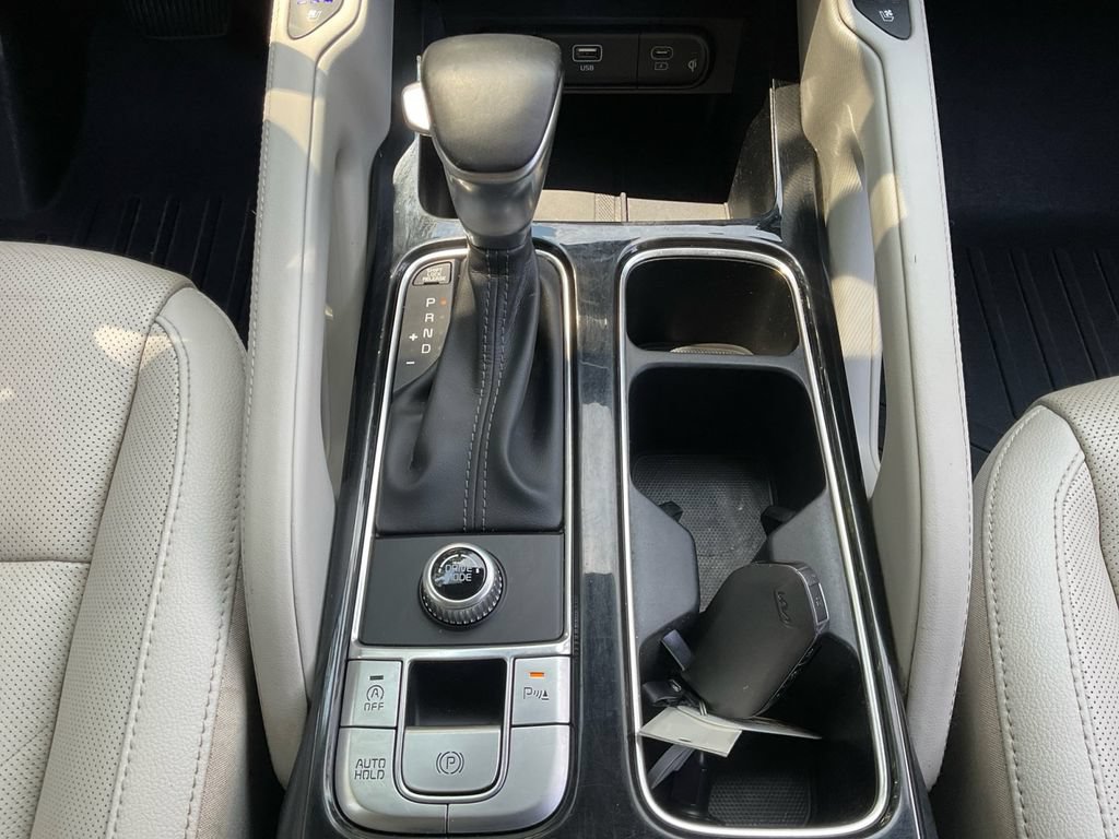 Used 2023 Kia Telluride EX w/ EX Captain's Chair Package FWD image 38