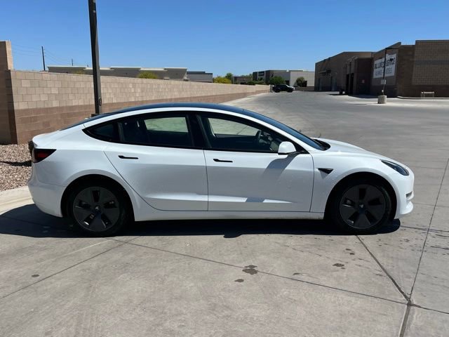 Used 2023 Tesla Model 3 Standard Range image 4
