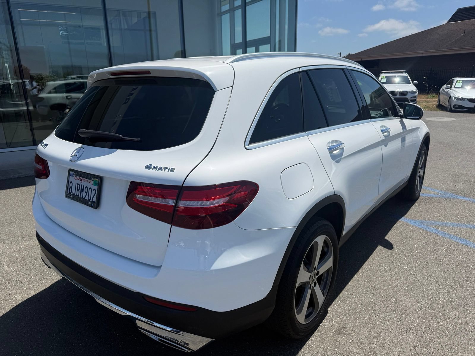 Used 2019 Mercedes-Benz GLC 300 4MATIC image 8