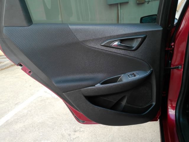 Used 2025 Chevrolet Malibu RS FWD image 17